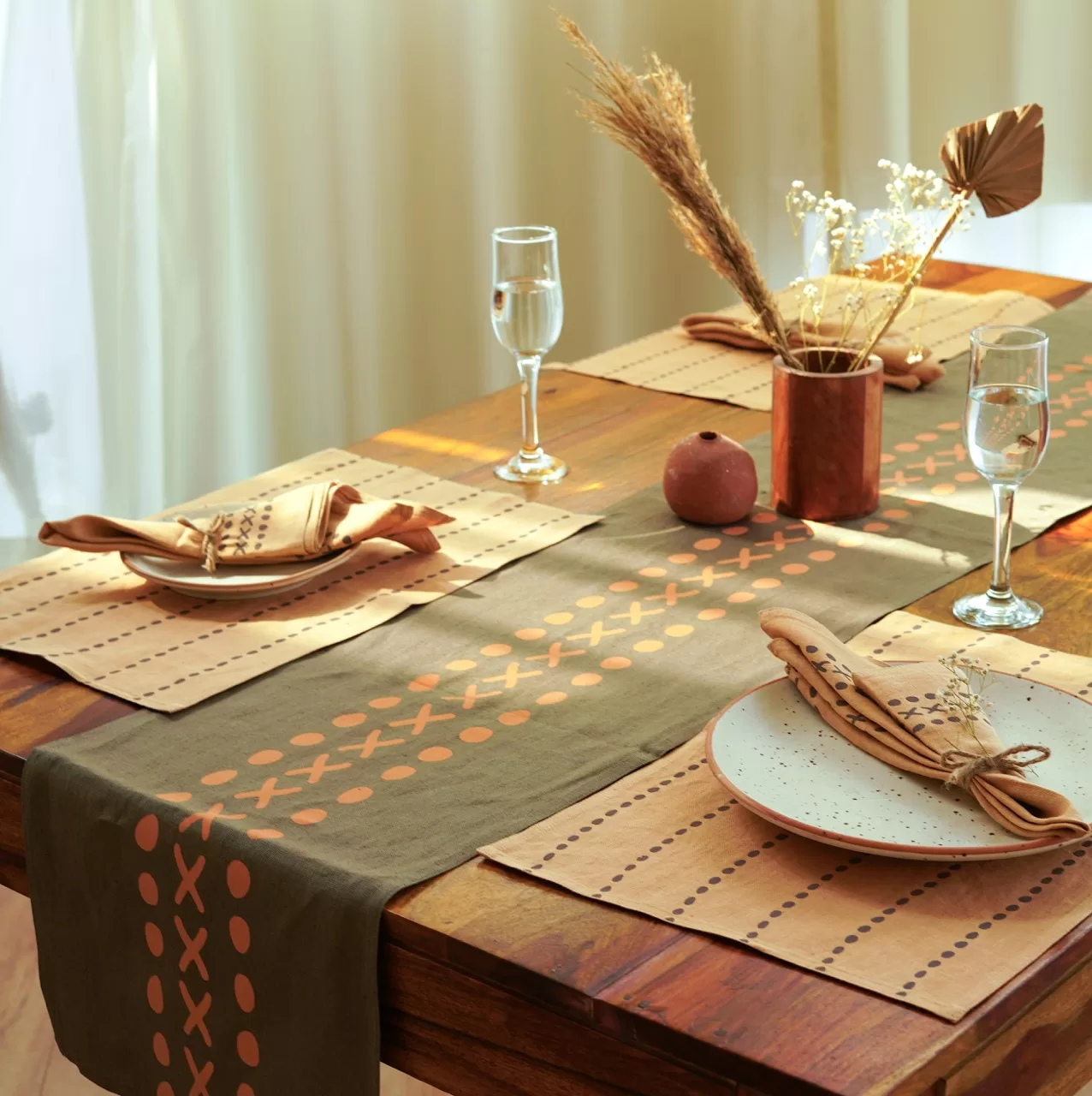 Kaincha Table Runner