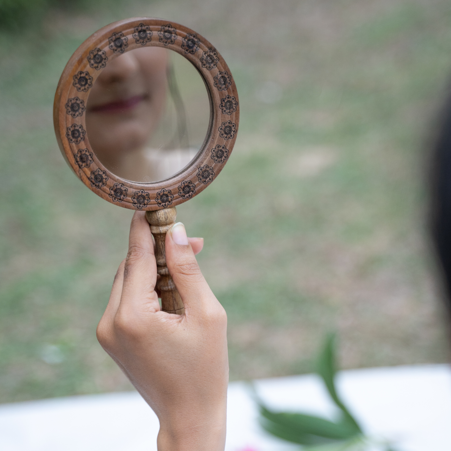 Organic B Wooden Engraved Decorative Handheld Mirror