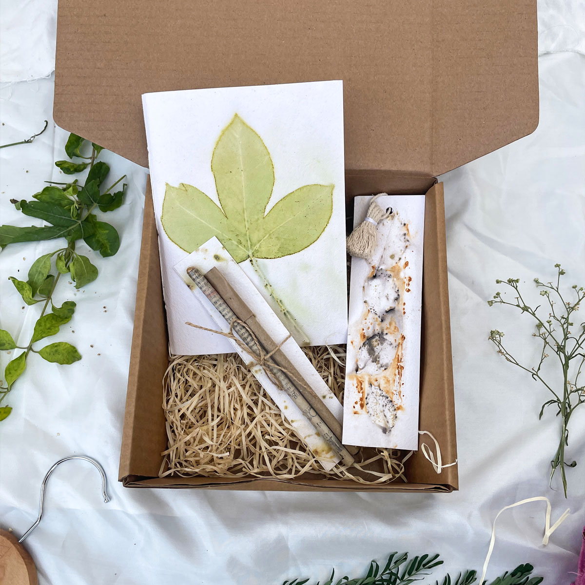 Ecoshi Eco-Friendly Stationery Box