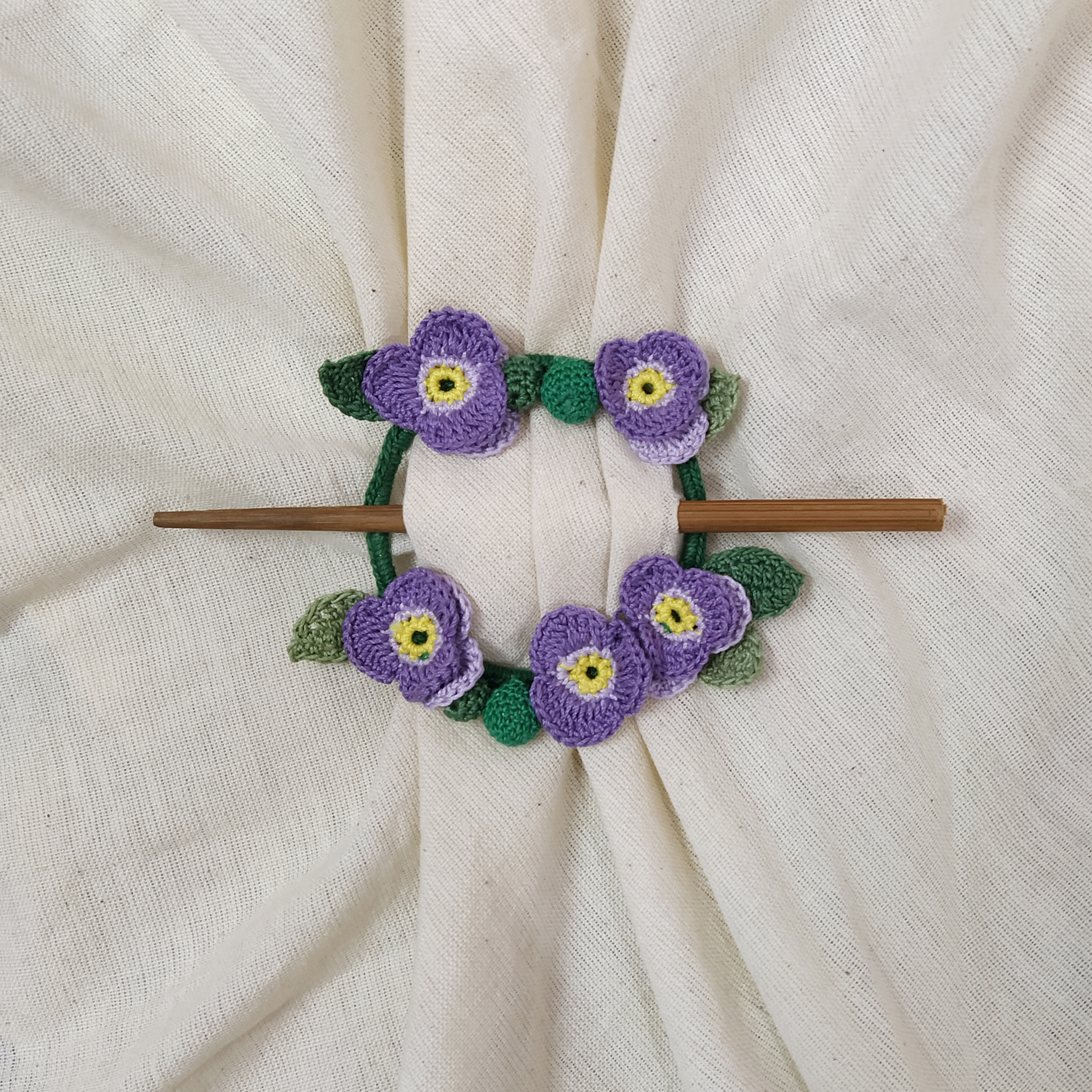 Ikriit'M Pansy Crochet Hair Tie