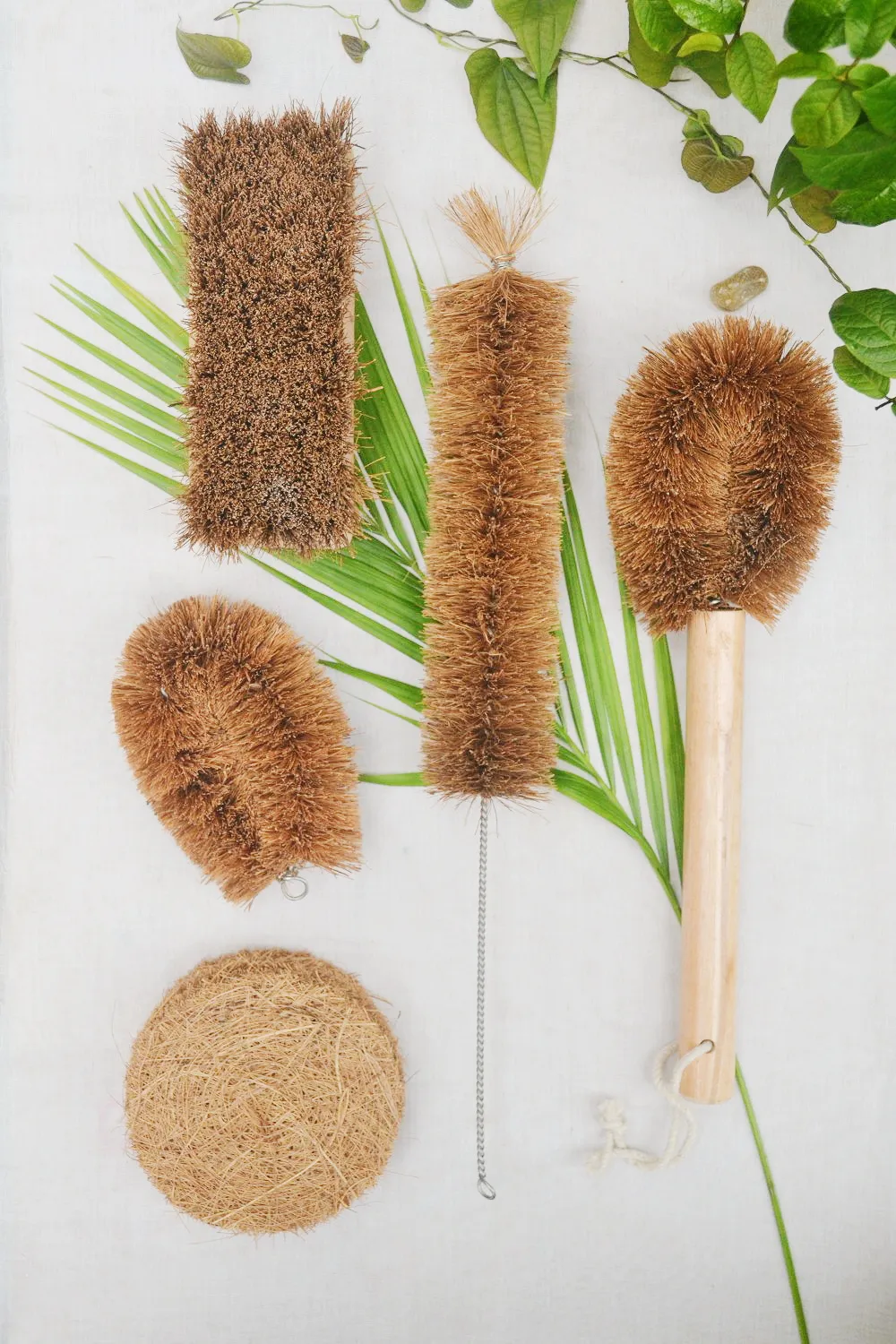 Almitra Sustainables Coconut Fiber Cleaning Kit