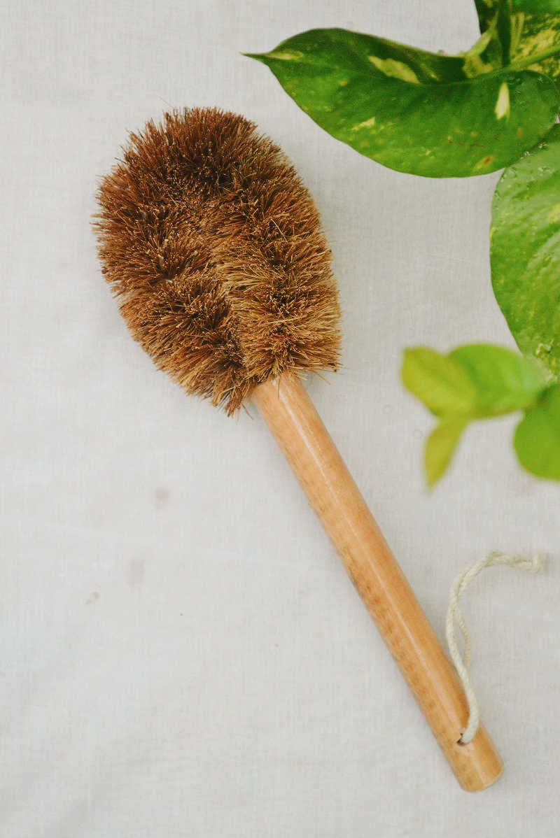 Almitra Sustainables Long Handle Pot Brush