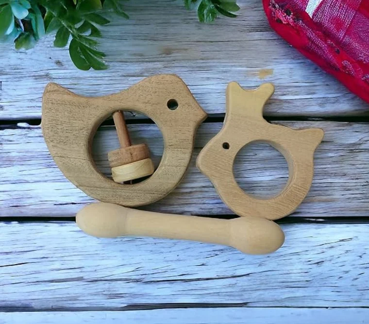 Neemtoys® Beautiful Dove Rattle